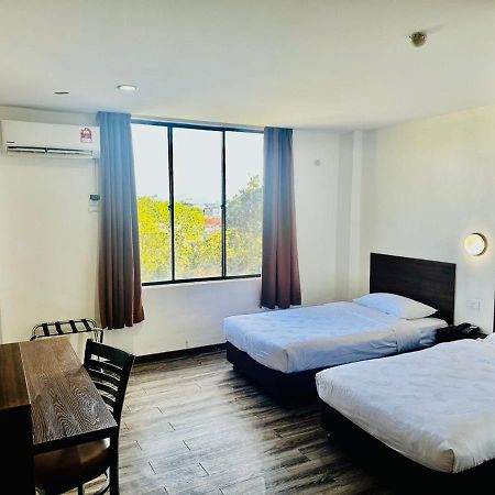 Langkawi Baron Hotel Куах Экстерьер фото