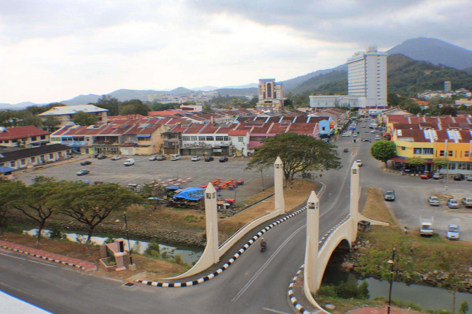 Langkawi Baron Hotel Куах Экстерьер фото