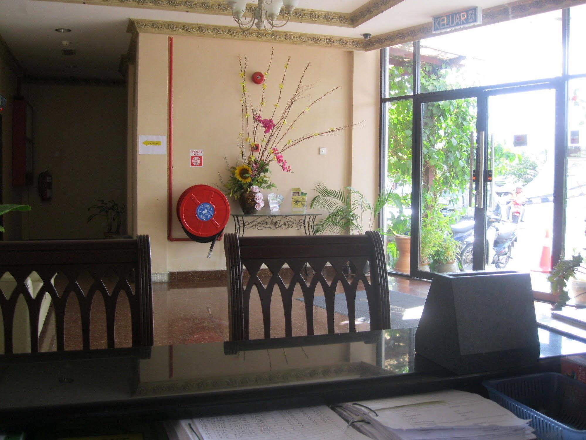 Langkawi Baron Hotel Куах Экстерьер фото