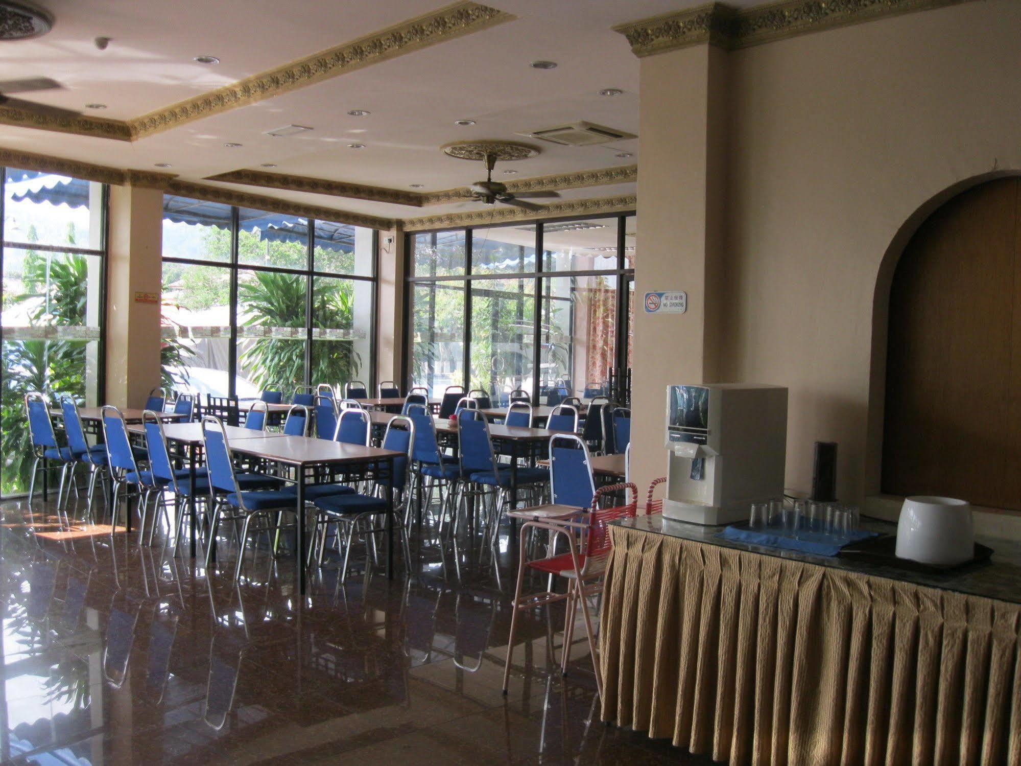 Langkawi Baron Hotel Куах Экстерьер фото